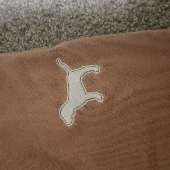 Medium - Picture 2 of 3